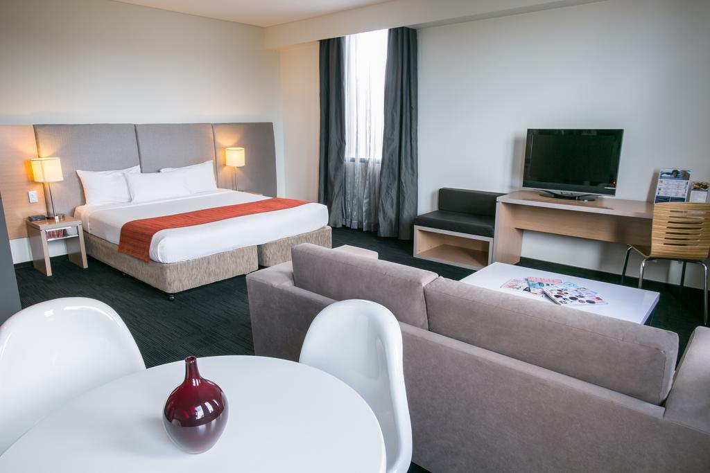 Alpha Hotel Eastern Creek Екстер'єр фото