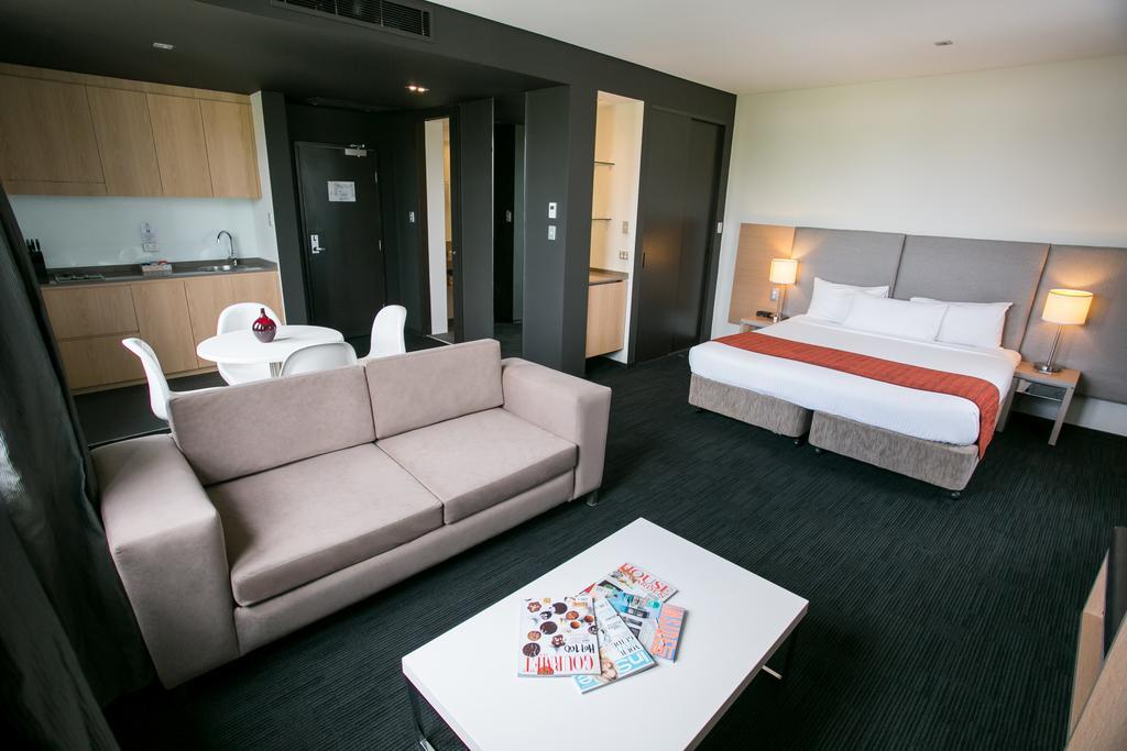 Alpha Hotel Eastern Creek Екстер'єр фото
