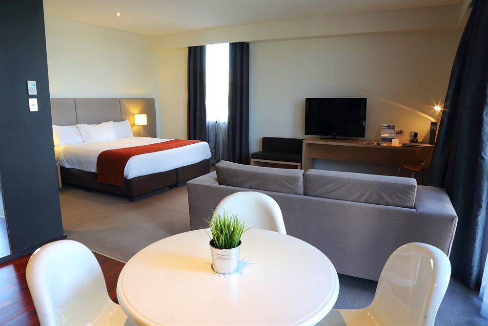 Alpha Hotel Eastern Creek Екстер'єр фото