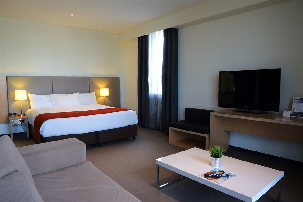 Alpha Hotel Eastern Creek Екстер'єр фото
